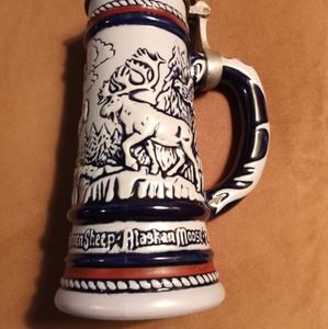 Avon Vintage  1976 Wildlife stien